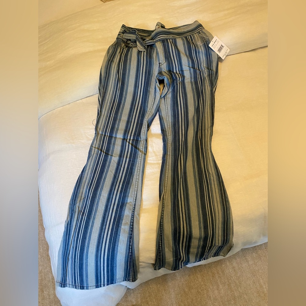 Free people indigo haze flared Jean pants